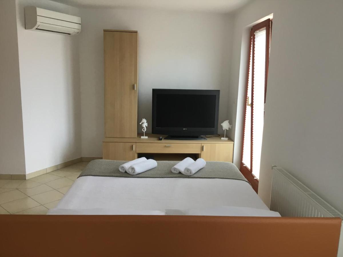 Apartment Sotlar Izola Exterior photo